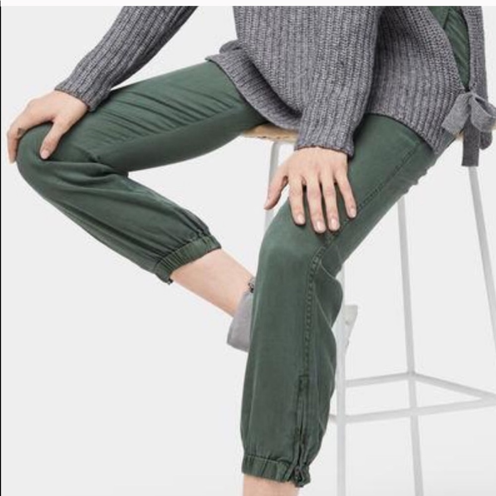 UGG army green Rosendahl joggers